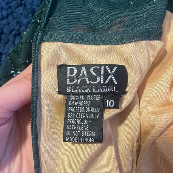 BASIX BLACK LABEL 3/4r Sleeve Embellished Evening Gown Forest Green - Picture 7 of 8